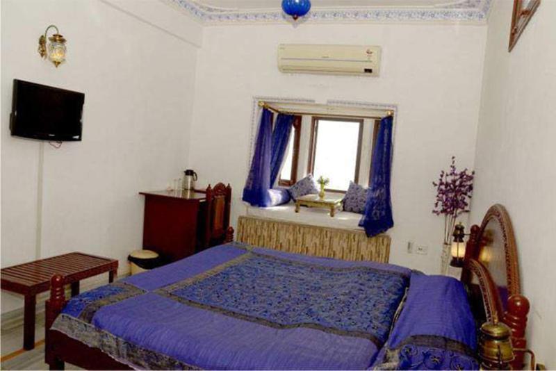 Hotel Sargam Sadan Udajpur Zewnętrze zdjęcie