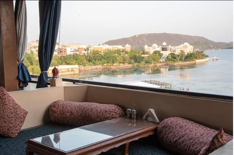 Hotel Sargam Sadan Udajpur Zewnętrze zdjęcie