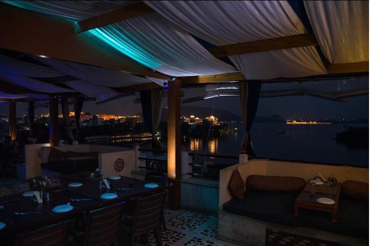 Hotel Sargam Sadan Udajpur Zewnętrze zdjęcie